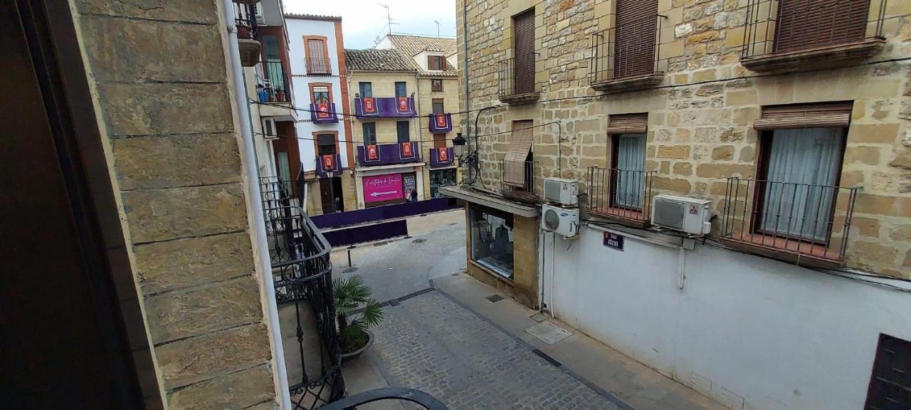 Apartamento Baeza Cozar 1 Apartment Bagian luar foto